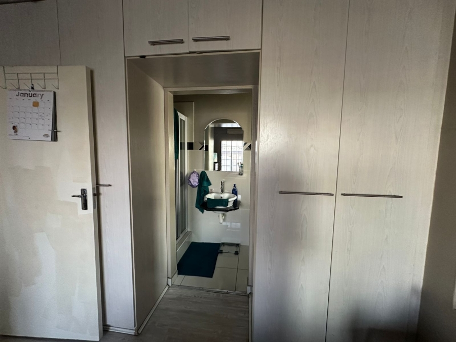 3 Bedroom Property for Sale in Waterval East North West